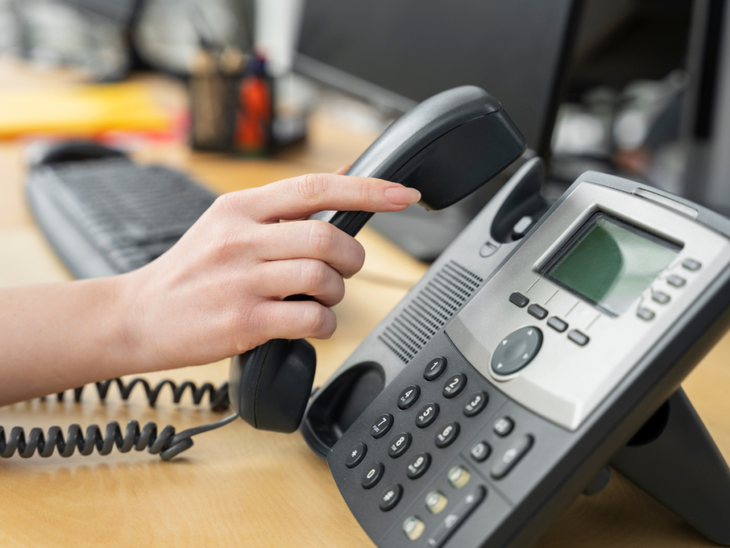 VoIP phone Canada